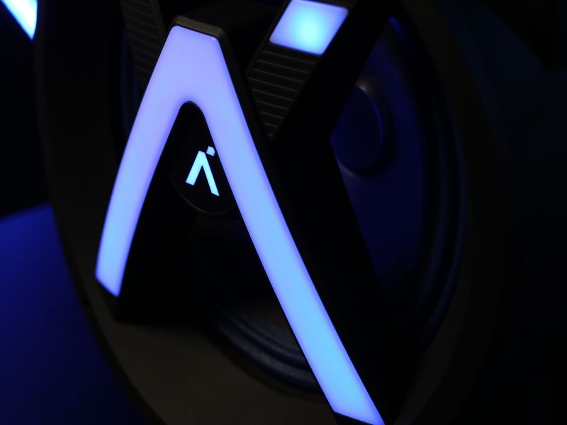 qual a melhor caixa de som amplificada profissional escolha