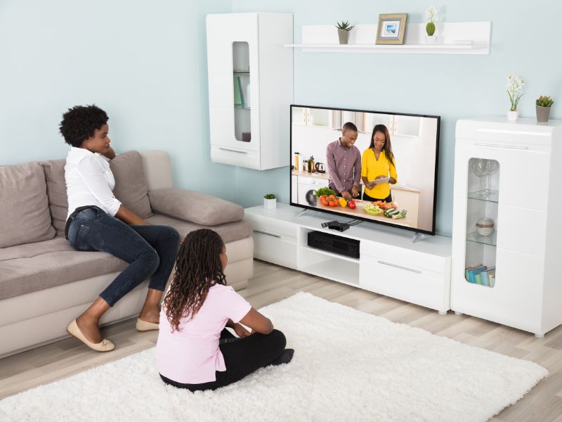 como conectar satélite à tv canais